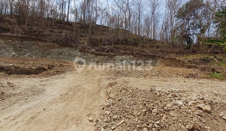 Land by Jl Banguntapan 5 Minutes to Pleret Market SHM Land Plot