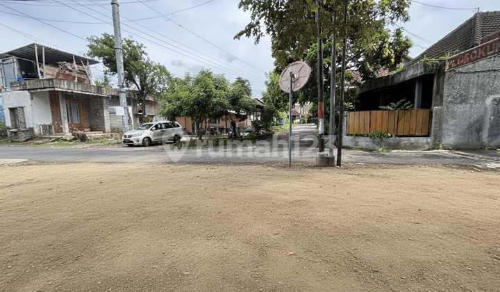 Tanah SHM Pekarangan Siap Bangun, Cocok Hunian & Kos, 5 Menit Rs Condong Catur Tanah SHM Pekarangan Siap Bangun, Cocok Hunian & Kos, 5 Menit Rs Condong Catur