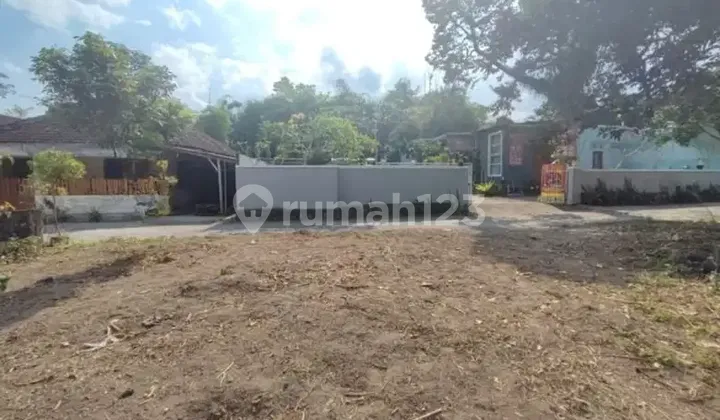 Strategic Land Green Victoria Pakem Sleman, 5 Minutes to Panti Nugroho Hospital.