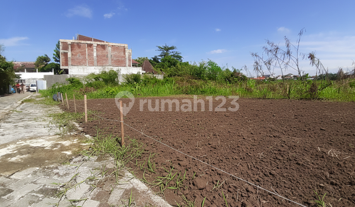 Main Highway Land - High Investment Value