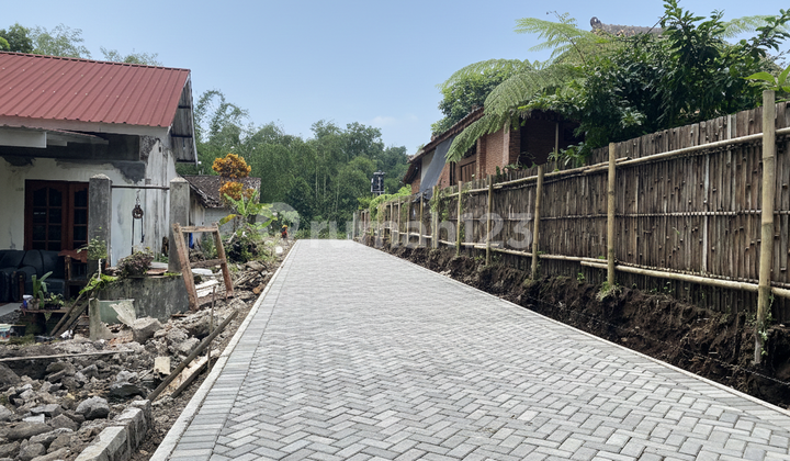 Selling Land Near UII Campus, Kaliurang Road & Pakem Market.