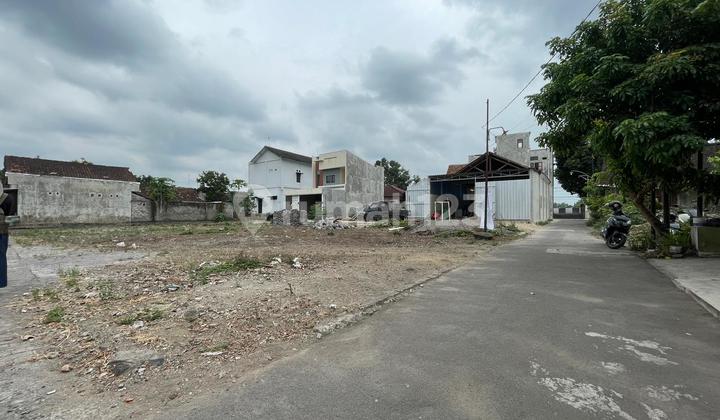 Land Ready for Deed of Sale and Purchase, 3 Minutes to Prambanan Temple Tourist Area