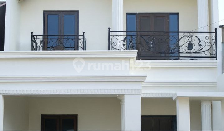 Dijual Rumah Semi Furnish Di Pondok Kelapa – Jakarta Timur