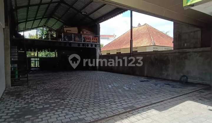 For Sale: 1.5-Story Commercial Space, Suitable for Warehouse/Shophouse or Also for Restaurant/Cafe. 2