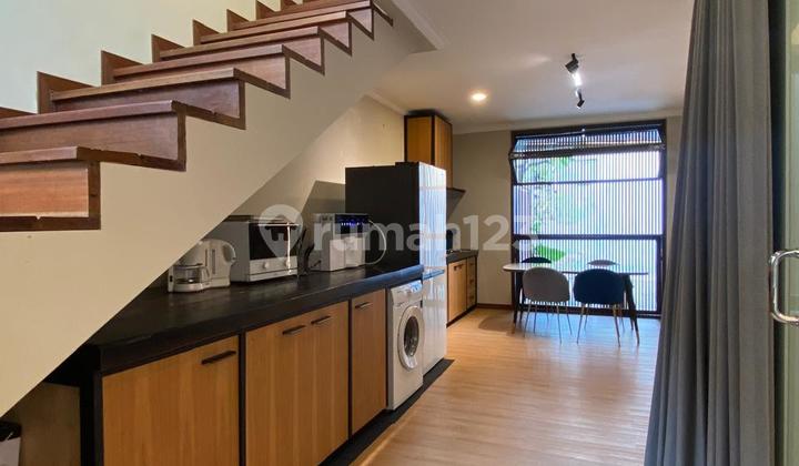 For Sale Modern Villa with Smart Home Technology, Minimalist Design
