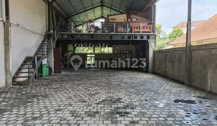 Dijual Tempat Usaha 1,5 Lantai Bisa Untuk Gudang / Ruko Atau Bisa Juga Untuk Restoran.cafe