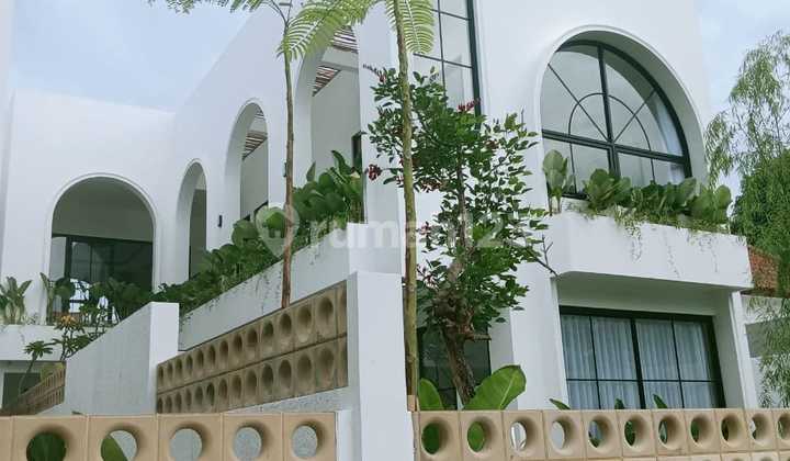 Dijual / Freehold : Brand New Luxury Santorini Villas 3 Beds Dijual / Freehold : Brand New Luxury Santorini Villas 3 Beds