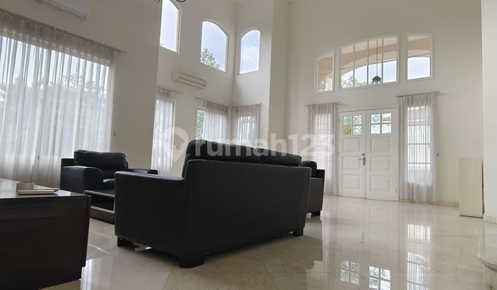 Disewakan Rumah Rapi di Lippo Karawaci Central