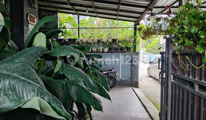 1-Story House on Jl Raya Tajem Maguwoharjo 2