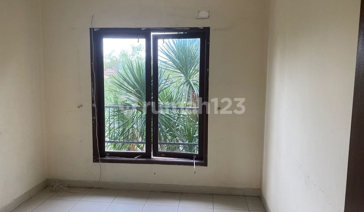 Rumah 2 Lantai Dekat Kolam Renang Manunggal Jati Taman Sari Bn 2