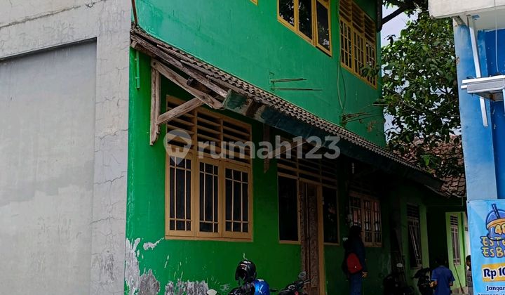 Rumah Kost 2 Lt Strategis Dekat Kampus Uii