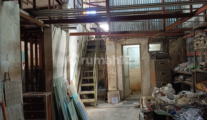 Strategic 3-Unit Shop House on Jl Raya Gedongkiwo, Yogyakarta 2