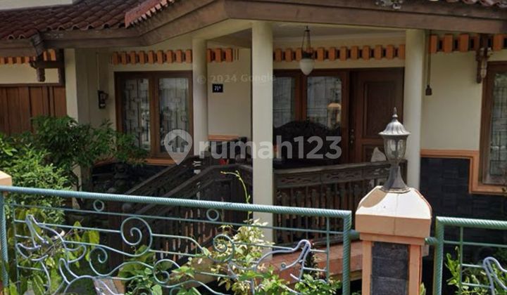 2-Story House Strategically Located Near Pakuwon Mall and Condongcatur Terminal 2