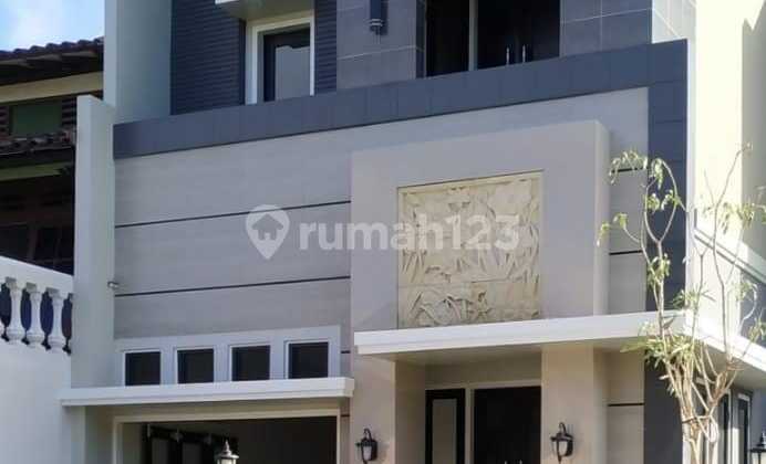 Rumah S G Modern Minimalist 2 Lt Dekat Stadion Maguwoharjo