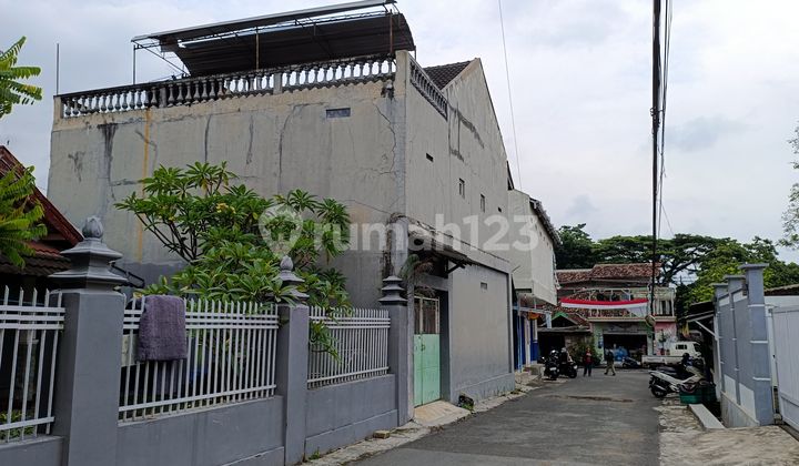 Rumah Kost 2 Lt Strategis Dekat Kampus Uii