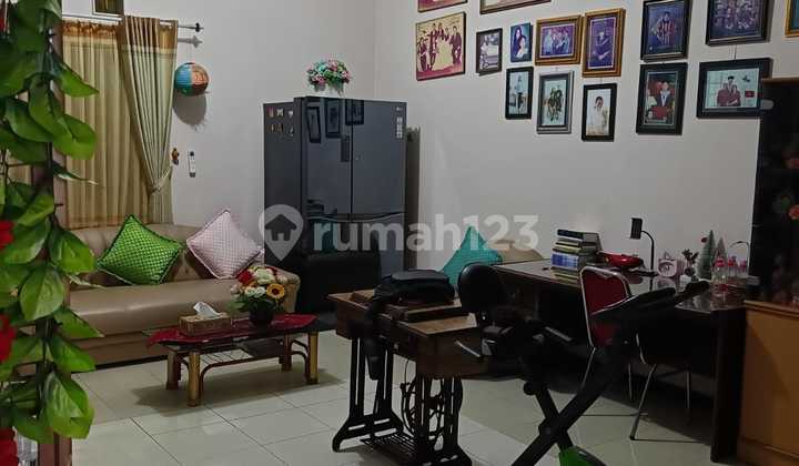 Rumah I-D 2 Lantai Plamongan Siap Pakai 1
