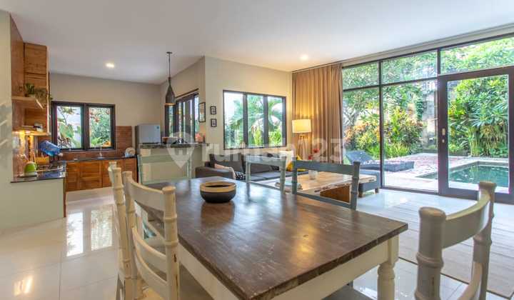 Villa for Sale in Lalanglinggah