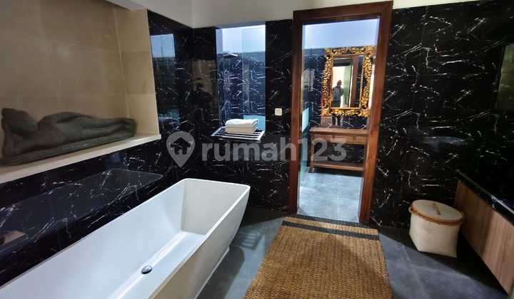 Villa for Sale Location Seminyak 2