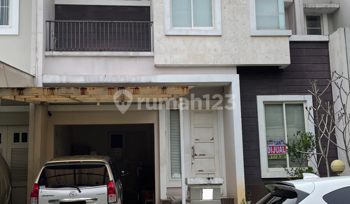 Chalcedony House, Pondok Hijau Golf, Near SMS School, Gas Station