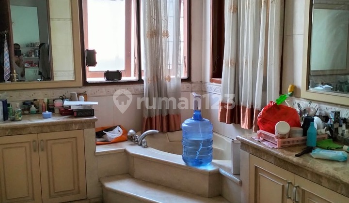 Large House Premium Location Pondok Hijau Golf Near Carolus Hospital