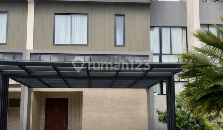 Rumah Renov Cantik Sutera Victoria Dekat Mall Living World