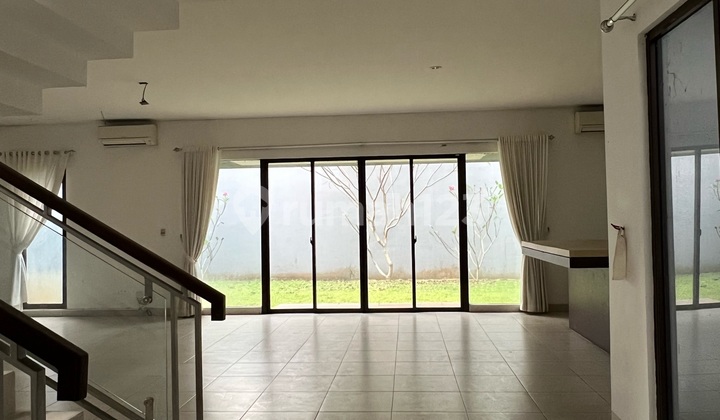 House In Vermont Parkland Cluster, Spacious, Suitable For Large Family, Minimum 2 Years. House In Vermont Parkland Cluster, Spacious, Suitable For Large Family, Minimum 2 Years.