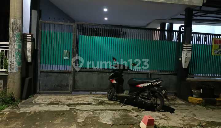 Strategic House in the Center of Tuban City