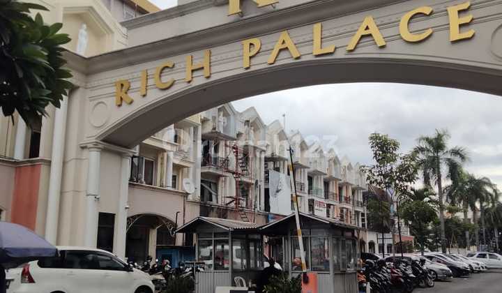 For Sale: Rich Palace Shop House Surabaya 2