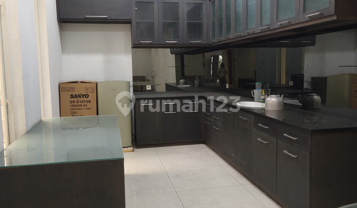 Sewa Rumah Pusat Kota Surabaya 2