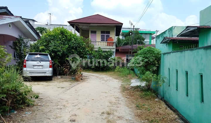 Only 100 meters from Kaharudin Nst Street, Tanah Murah Air Dingin.