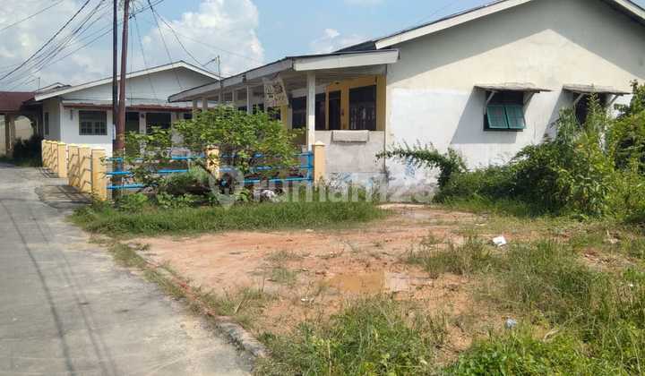 Land located approximately 300 meters from Sudirman Street, Pekanbaru City, Pekanbaru.