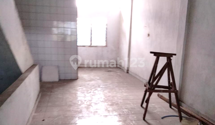 Ruko 3 Lantai Strategis di Jl. Ahmad Yani, Pekanbaru Kota