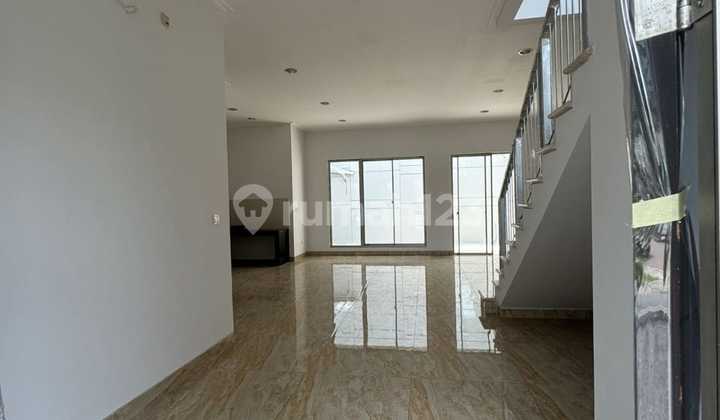 DISEWAKAN RUMAH VIOLIN GOLF ISLAND 8×20 UNFURNISH DISEWAKAN RUMAH VIOLIN GOLF ISLAND 8×20 UNFURNISH