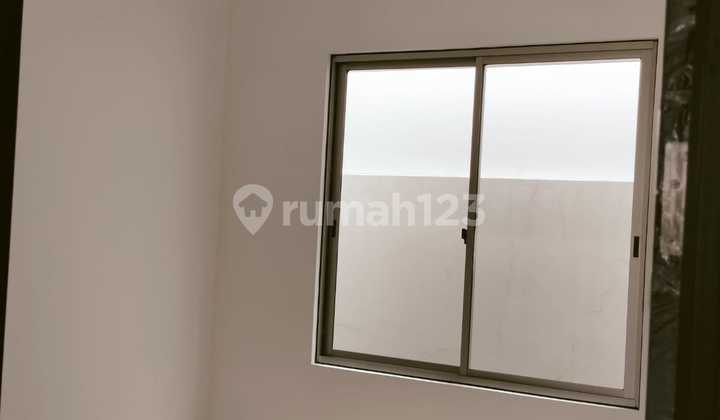 DISEWAKAN RUMAH SAN ANTONIO PIK 2 UNFURNISH 6×15 2