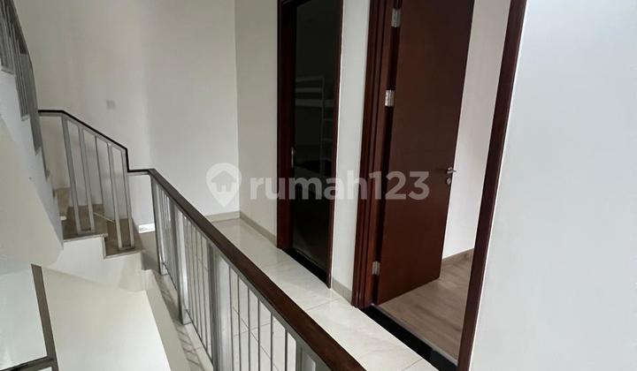 DISEWAKAN RUMAH HARMONI GOLF ISLAND SEMI FURNISH RAPI  2