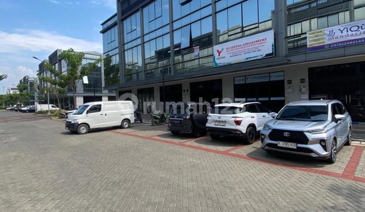 FOR RENT: OSAKA SHOPHOUSE IN PIK 2 WITH LAKE VIEW, TWO FRONTAGES, LOWEST PRICE, STRATEGIC LOCATION