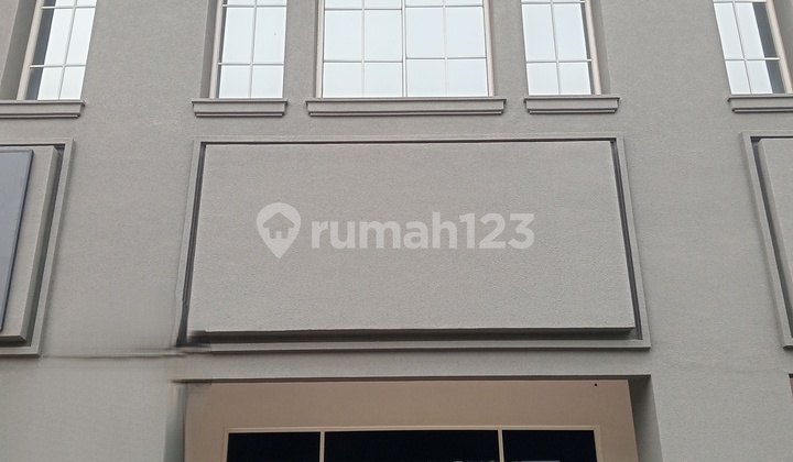 DISEWAKAN RUKO BOSTON PIK 2 HADAP BOULEVARD 4,5×15 3 LANTAI DISEWAKAN RUKO BOSTON PIK 2 HADAP BOULEVARD 4,5×15 3 LANTAI