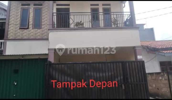 Very Strategic, 3-Story House 50 Meters from Kelapa Dua Arterial Road 1