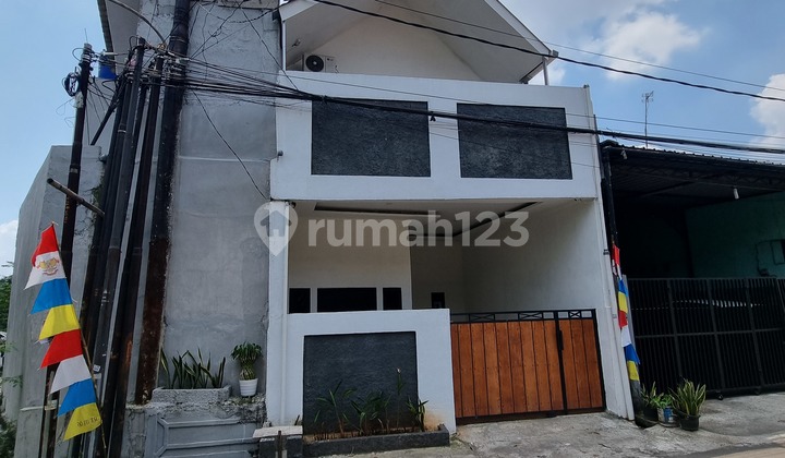 Strategis ! Rumah Baru Minimalis di Bintara, Dekat Bintara Raya Strategis ! Rumah Baru Minimalis di Bintara, Dekat Bintara Raya