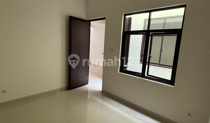 DIJUAL RUMAH 2 LANTAI HUNIAN PODOMORO CLUSTER AMAGRIYA DWI BANDUNG 2