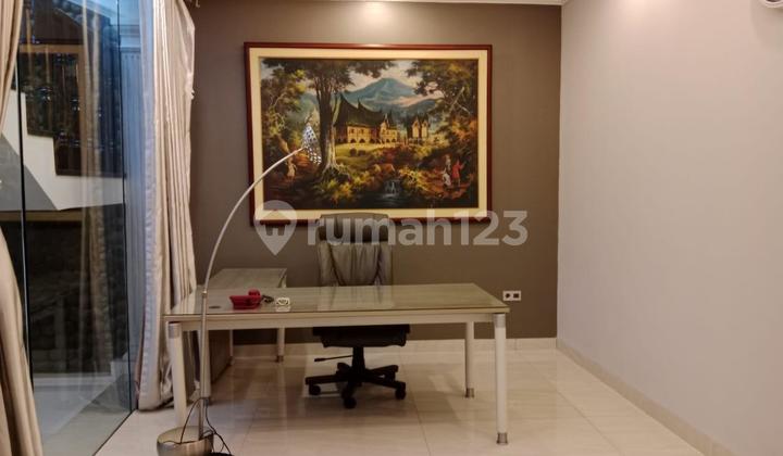 Rumah Mewah Pusat Kota Jakarta . Daerah Menteng Rumah