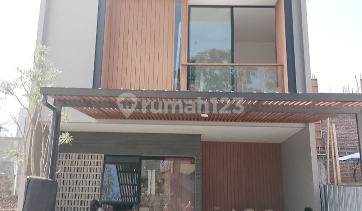 DIJUAL RUMAH BARU 3 LANTAI SETRADUTA RIVERSIDE RESIDENCE HUNIAN NYAMAN