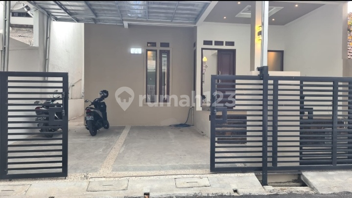 DISEWAKAN RUMAH DALAM KOMPLEK DI KIARACONDONG - BANDUNG HUNIAN NYAMAN DAN COCOK UNTUK KANTOR LOKASI STRATEGIS DISEWAKAN RUMAH DALAM KOMPLEK DI KIARACONDONG - BANDUNG HUNIAN NYAMAN DAN COCOK UNTUK KANTOR LOKASI STRATEGIS