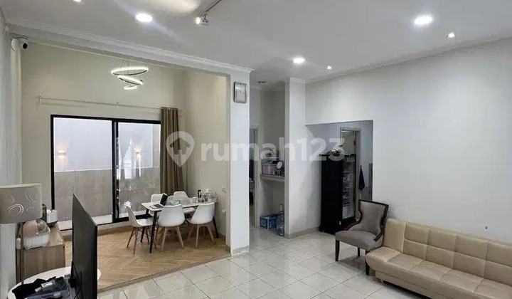 Rumah 2 Lantai Full Renovasi The Springs Canary Gading Serpong BSD City Tangerang Banten