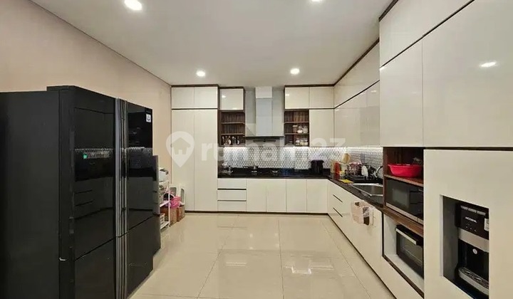 Rumah 2 Lantai Full Renovasi Serenade Lake BSD City Gading Serpong Tangerang Banten 2