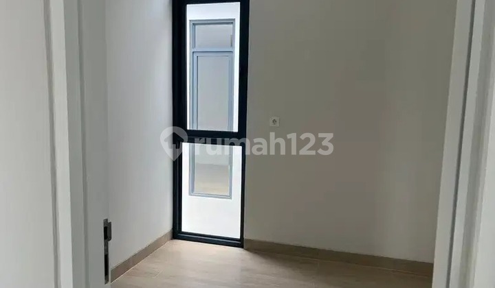 Rumah 3 Lantai Greenwich Aether Gading Serpong BSD City Tangerang Banten 10
