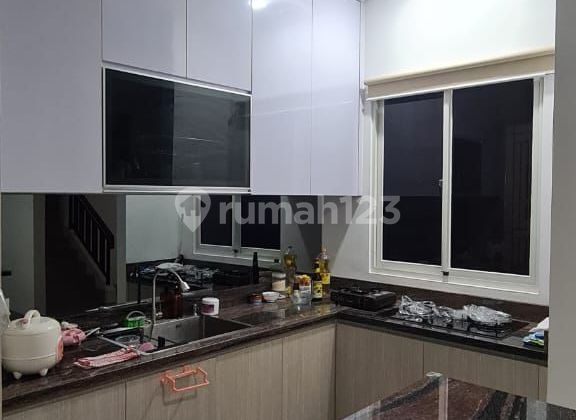 Rumah 2 Lantai Full Renovasi Scientia Garden Edison Gading Serpong BSD City Tangerang Banten 2