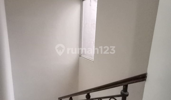 2-Story Fully Renovated House in Michelia, Gading Serpong, BSD City, Tangerang, Banten 5
