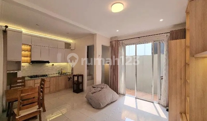 Rumah 2 Lantai Full Renovasi Boston Village Gading Serpong BSD City Tangerang Banten