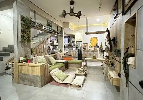 Two-Story Fully Renovated House in Sector 7A Gading Serpong, BSD City, Tangerang, Banten 2